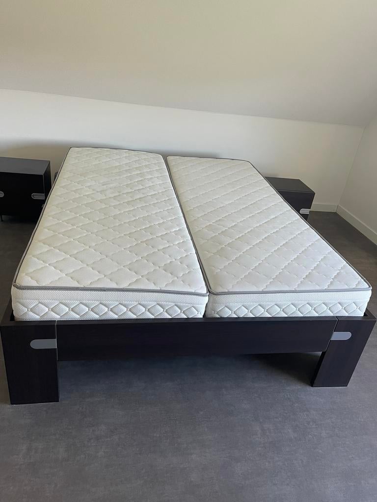 Tweepersoons bed elektrisch verstelbaar, Huis en Inrichting, Ophalen, Bruin, 210 cm, Tweepersoons