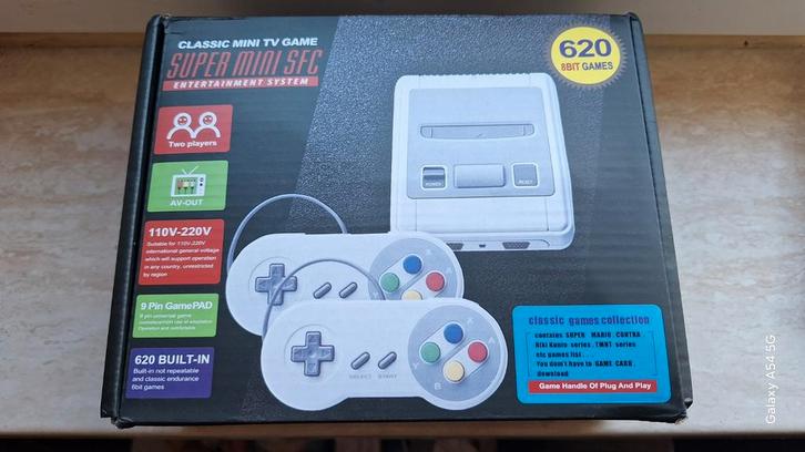 T.KA HAGELNIEUWE MINI SUPER NES MET 621 RETRO SPELLEN, Spelcomputers en Games, Spelcomputers | Nintendo Super NES, Nieuw, Met 2 controllers