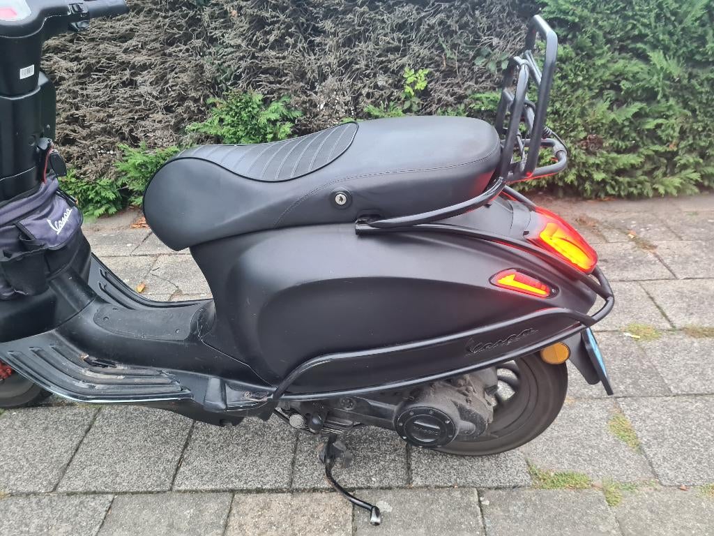 Vespa Sprint Scooter Vespa Sprint 2019, Fietsen en Brommers, Scooters | Vespa, Ophalen, Gebruikt, Overige modellen, Benzine