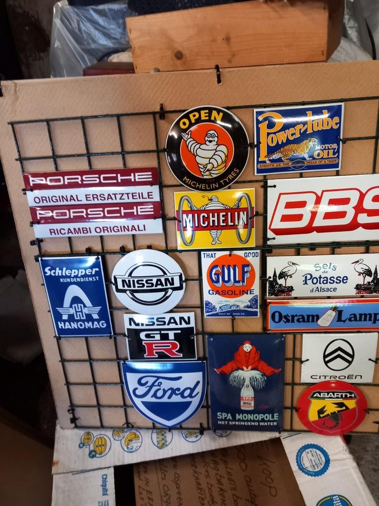 Super mooie emaile bordjes div merken div maten 12.oo p stuk, Verzamelen, Merken en Reclamevoorwerpen, Ophalen of Verzenden, Zo goed als nieuw