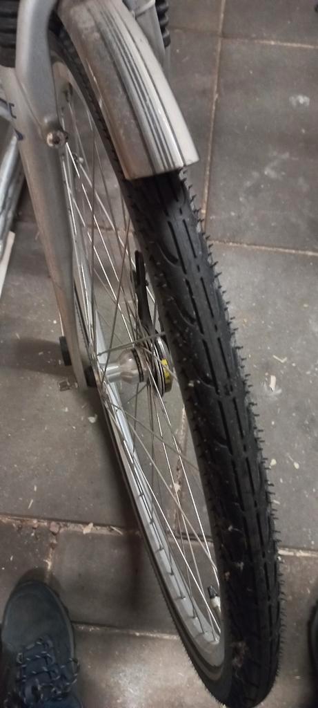 Dames fiets, Fietsen en Brommers, Fietsen | Dames | Damesfietsen, Zo goed als nieuw, Versnellingen, Ophalen of Verzenden