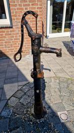 Gietijzeren handpomp op sokkel, Tuin en Terras, Ophalen, Gebruikt, Handmatig, Overige typen