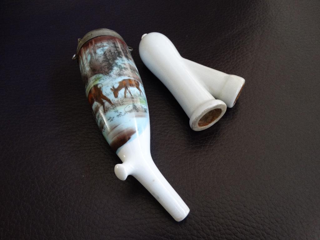 Goudse pijpkop pijpenkop met herten en bijbehorende houder, Verzamelen, Verzenden, Gebruikt, (Water)pijp