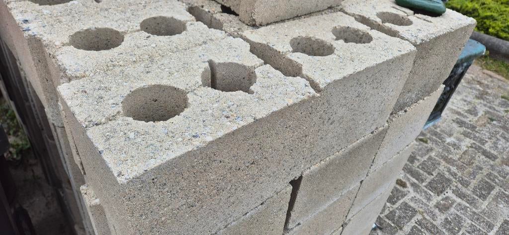 Betonnen Metselblokken 19x29x20 cm - 140 stuks, Doe-het-zelf en Verbouw, Metselstenen, Ophalen, Beton