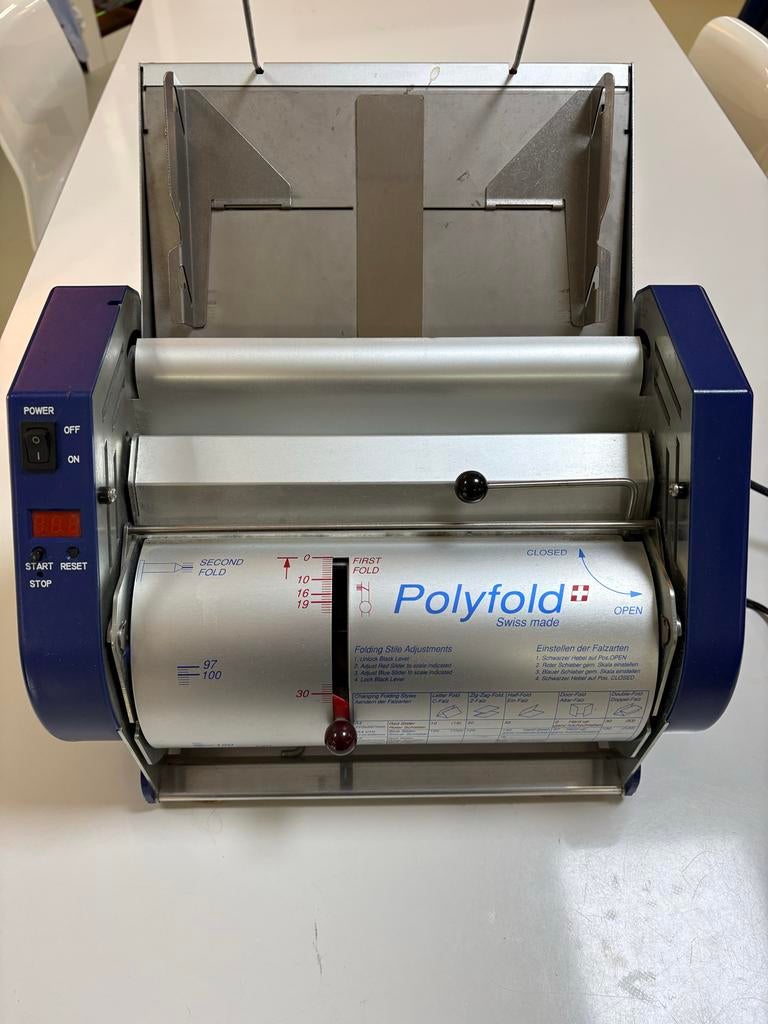 Polyfold vouwmachine, Zakelijke goederen, Machines en Bouw | Industrie en Techniek, Ophalen of Verzenden