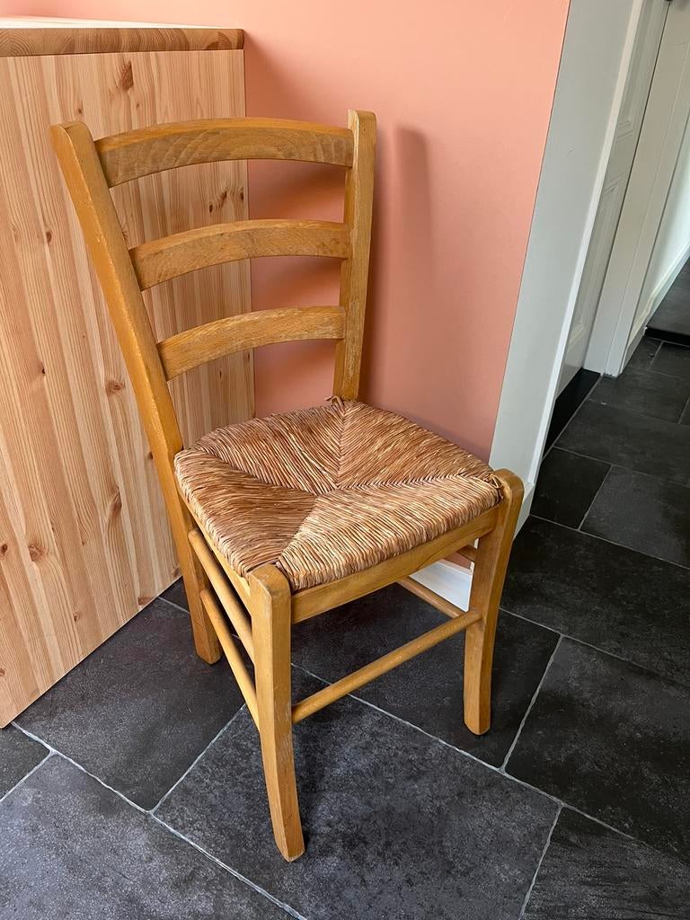 GRATIS! Leuke stoel, Huis en Inrichting, Ophalen, Gebruikt, Bruin, Eén