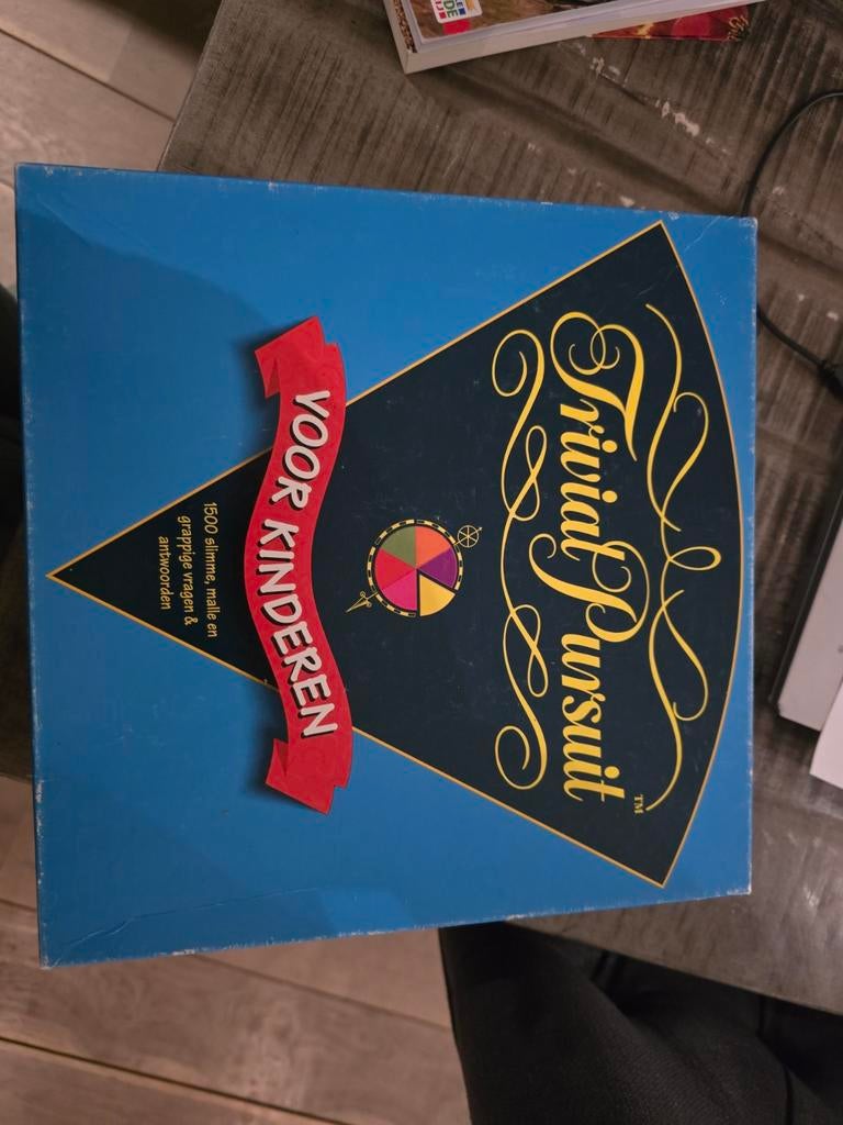 Trivial Pursuit Voor Kinderen - Leuk Bordspel!, Vijf spelers of meer, Ophalen of Verzenden, Zo goed als nieuw, Hasbro