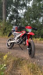 Aprilia sx50 factory, Ophalen, 6 versnellingen, Maximaal 45 km/u, Zo goed als nieuw