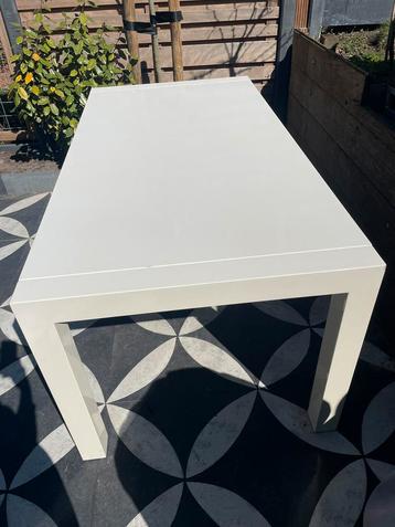 Eettafel - wit beschikbaar voor biedingen