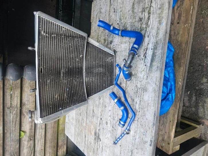Race radiateur Suzuki gsxr 600/750 k4 k5, Motoren, Onderdelen | Suzuki, Gebruikt, Ophalen of Verzenden