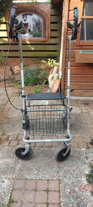 Rollator drive cristallo 2 met arm schalen  beschikbaar voor biedingen