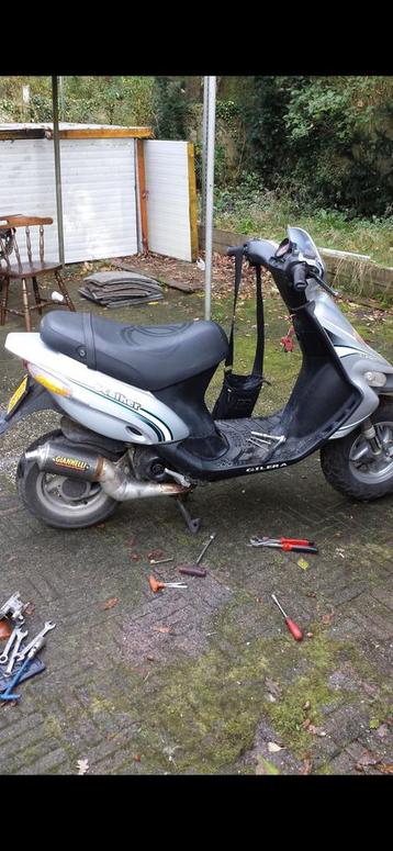 Piaggio giannelli metal gezocht gilera runner beschikbaar voor biedingen