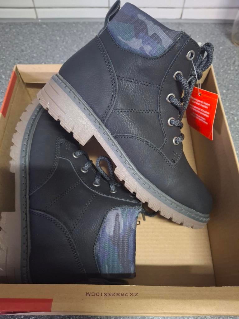 Schoenen nieuw ( maatje 32), Ophalen of Verzenden, Nieuw, Schoenen