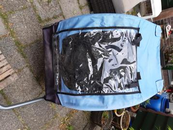 Honden fietskar te koop beschikbaar voor biedingen