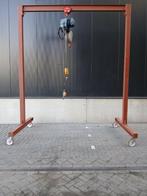 Mobiele portaalkraan 2ton elektrisch, Ophalen, Zo goed als nieuw