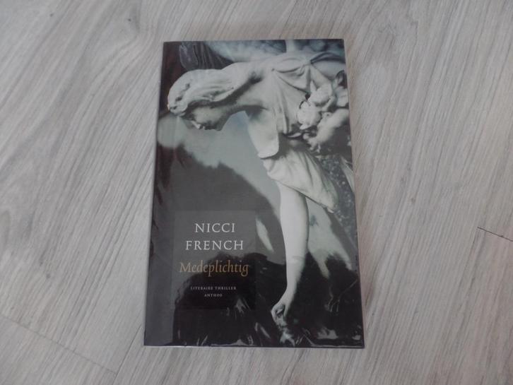 Nicci French Medeplichtig (nieuw), Boeken, Thrillers, Nieuw, Ophalen of Verzenden