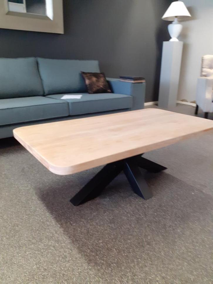 Massief eiken salontafel,mooi blad.NIEUW., Huis en Inrichting, Tafels | Salontafels, Nieuw, Minder dan 50 cm, 50 tot 100 cm, 100 tot 150 cm
