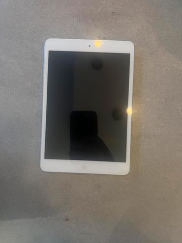 Ipad mini wit beschikbaar voor biedingen