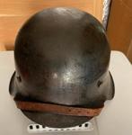 M42 helm 1945 zoldervondst niet uit de bodem, Ophalen of Verzenden, Landmacht, Duitsland, Helm of Baret