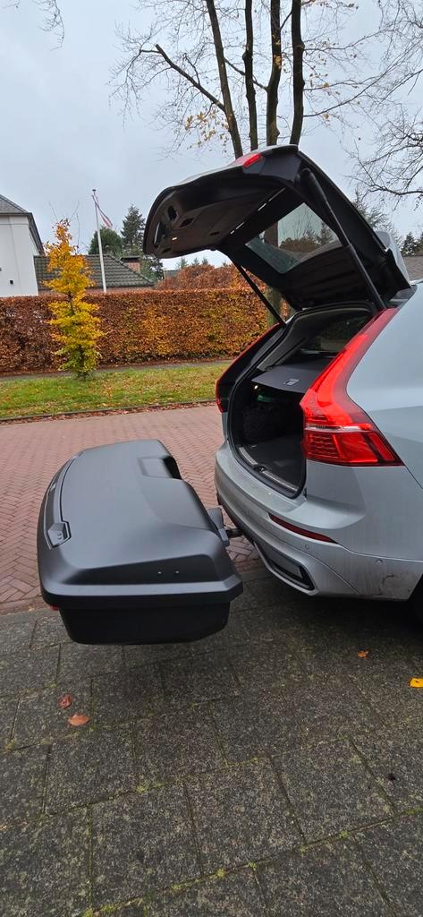 Thule trekhaakkoffer te huur: ski's 180cm, 450 liter - Breda, Auto diversen, Dakkoffers, Nieuw, Ophalen