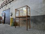 Vintage Hoge Juweliers Vitrine | Eiken Hout Vitrine Kast, Gebruikt, 100 tot 150 cm, Vintage Retro Mid Cenntury Design, Ophalen of Verzenden