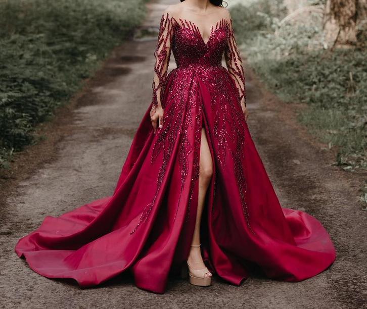 Bordeaux hennajurk maat xxs/xs, Kleding | Dames, Trouwkleding en Trouwaccessoires, Zo goed als nieuw, Trouwjurk, Rood, Ophalen