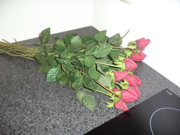 diverse boeketten  kunst bloemen beschikbaar voor biedingen