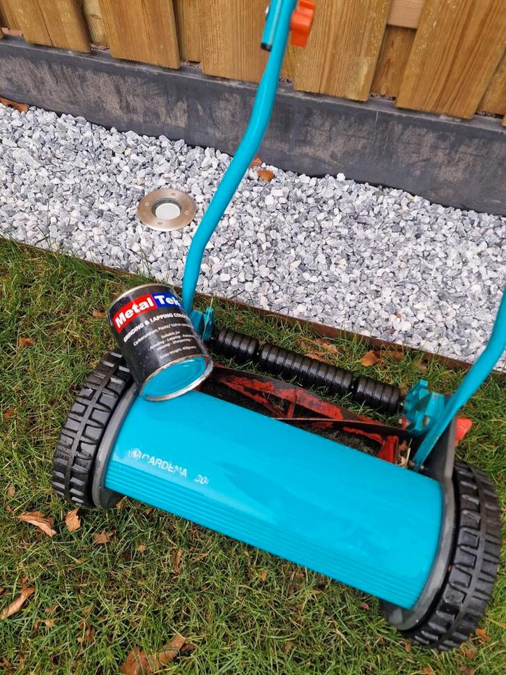 Gardena 300 kooimaaier met slijppasta, Tuin en Terras, Grasmaaiers, Zo goed als nieuw, Kooimesmaaier, Ophalen