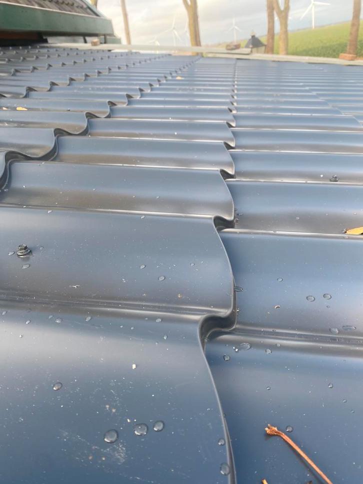 Dakpanplaat antraciet  4.53 l. 1.10 br. + schroeven, Doe-het-zelf en Verbouw, Dakpannen en Dakbedekking, Nieuw, Dakplaat of Dakpanplaat