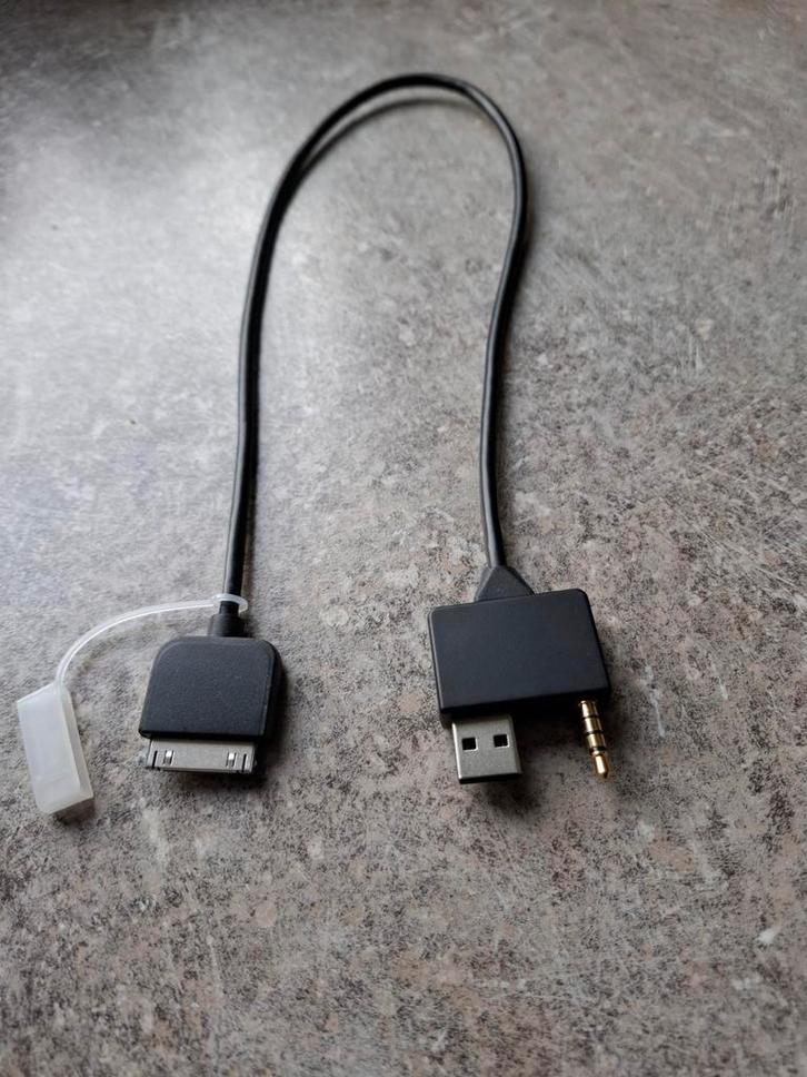 Originele Ipod kabel Kia/Hyundai, Telecommunicatie, Mobiele telefoons | Oordopjes, Nieuw, Ophalen of Verzenden