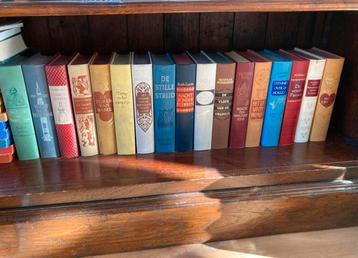 Vintage retro boeken Nederlandse boekenclub decoratie lees beschikbaar voor biedingen