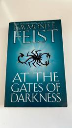 Raymond E. Feist - At The Gates of Darkness, Boeken, Ophalen of Verzenden, Zo goed als nieuw, Fictie, Raymond E. Feist