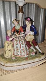 Porseleinen lamp, Antiek en Kunst, Antiek | Porselein, Ophalen of Verzenden