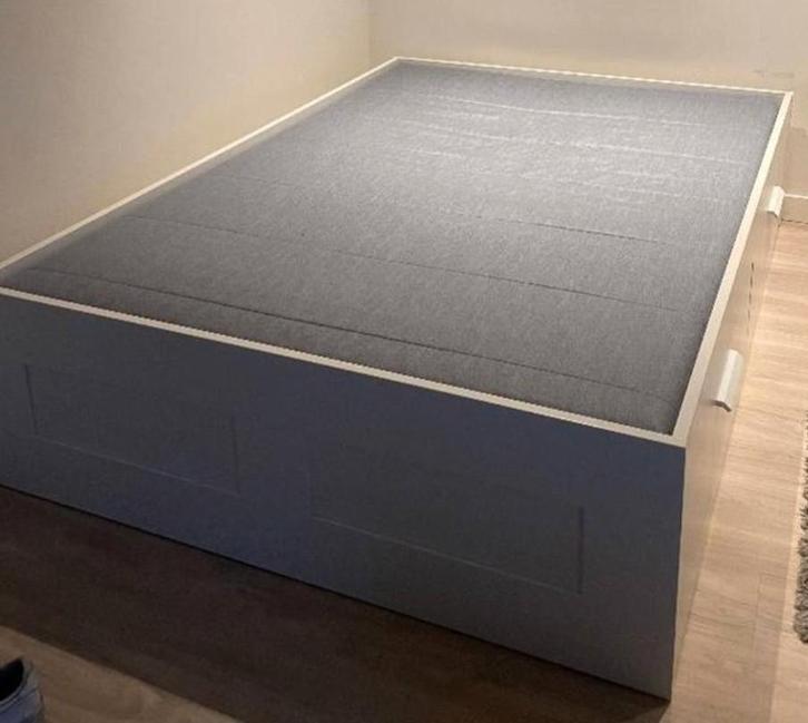 IKEA bedframe met 4 opberglades, Huis en Inrichting, Slaapkamer | Bedden, Ophalen