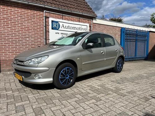 Peugeot 206 1.4 Forever NIEUWE APK/5DEURS/NAP (bj 2007), Auto's, Peugeot, Bedrijf, Te koop, ABS, Airbags, Alarm, Centrale vergrendeling