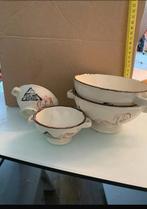 Set van schaaltjes / kommen, Gebruikt, Ophalen of Verzenden, Kom(men), Overige stijlen