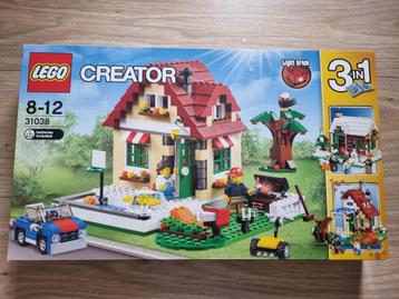 LEGO 31038 - Changing Seasons beschikbaar voor biedingen