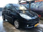 Peugeot 1007 1.4 2007 Zwart g3 benzine/gas, Voorwielaandrijving, 1360 cc, 4 cilinders, 4 stoelen