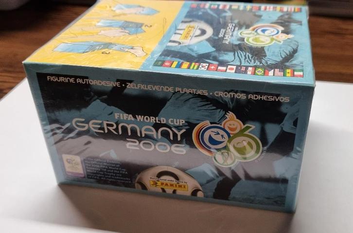 Panini 2006 World Cup Germany Sticker Sealed Box (WK 2006), Verzamelen, Sportartikelen en Voetbal, Zo goed als nieuw, Poster, Plaatje of Sticker