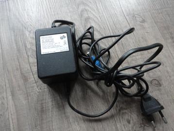 ORIGINELE ADAPTER/OPLADER VOOR DE NINTENDO  NES beschikbaar voor biedingen