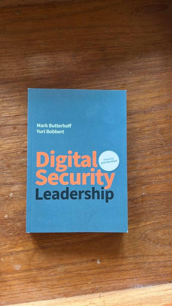 Yuri Bobbert - Leading in Digital Security, Boeken, Wetenschap, Zo goed als nieuw, Ophalen