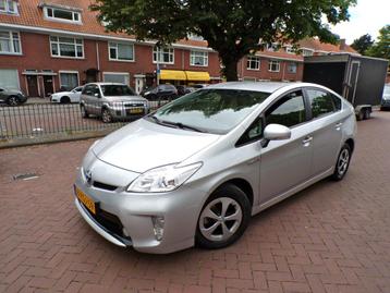 Toyota Prius 1.8 Comfort CAMERA NAVIGATIE TELEFOON CRUISECON beschikbaar voor biedingen
