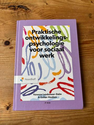 Praktische ontwikkelingspsychogie voor sociaal werk beschikbaar voor biedingen