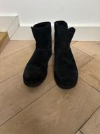UGG laarzen, Ophalen of Verzenden, Zo goed als nieuw, Zwart, Hoge laarzen