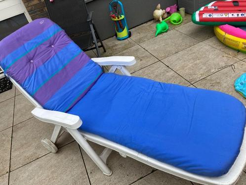 Ligbed, Tuin en Terras, Ligbedden, Gebruikt, Kunststof, Inklapbaar, Verstelbaar, Verrijdbaar, Ophalen