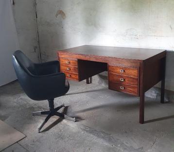 vintage bureau scandinavisch design  beschikbaar voor biedingen