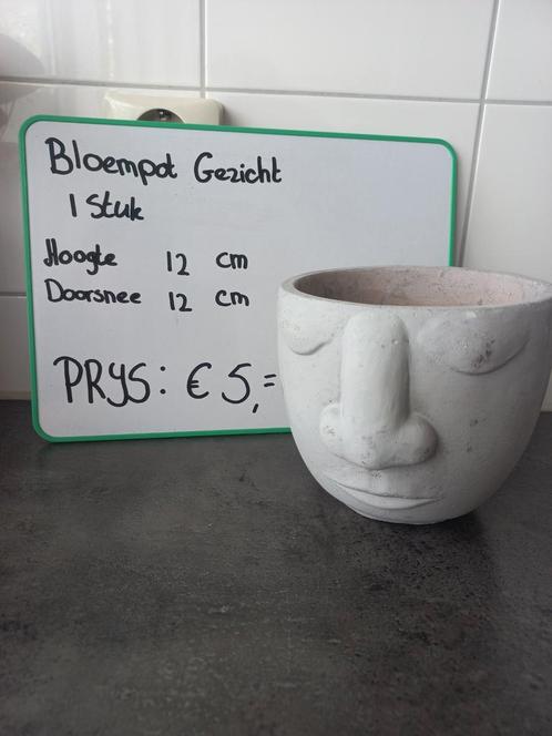 Bloempot plantenpot sierpot gezicht lichte kleur, Tuin en Terras, Bloempotten, Gebruikt, Aardewerk, Minder dan 25 cm, Rond, Ophalen