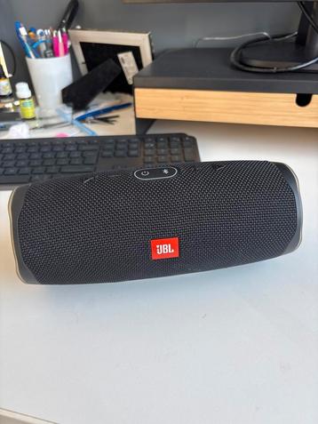 JBL Charge 4 - Draagbare Bluetooth Speaker beschikbaar voor biedingen