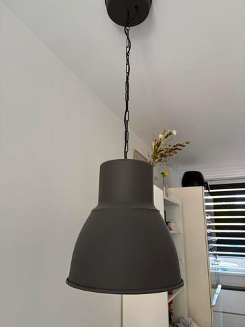Industriele hanglamp  beschikbaar voor biedingen