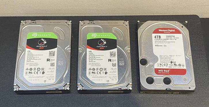 Set van 3x 4TB NAS Harde Schijven, Computers en Software, Harde schijven, Gebruikt, Server, Intern, HDD, SATA, Ophalen of Verzenden